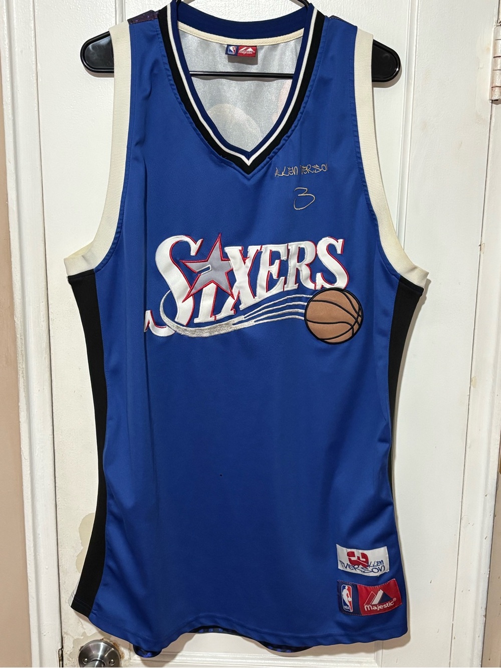 Majestic ALLEN IVERSON NO3 76ers BASKETBALL JERSEY MENS.